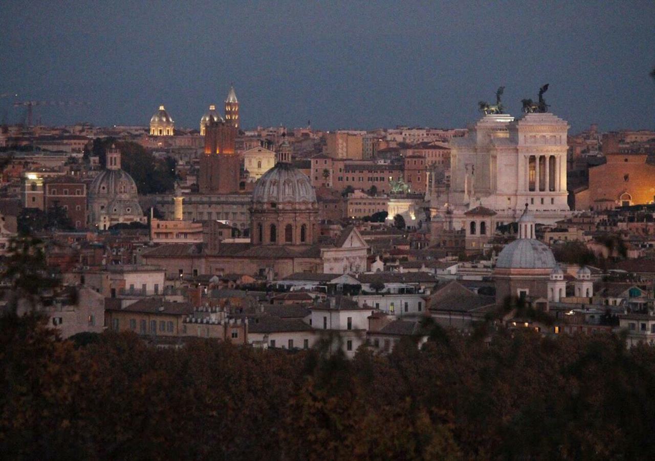 Vatican In The Moonlight Apartment Rome Luaran gambar